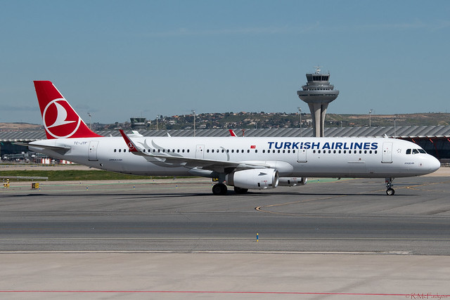 TC-JTF Turkish Airlines - Airbus A321-231
