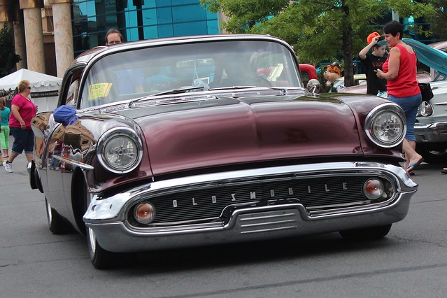 '57 Olds Super 88 Coupe 2