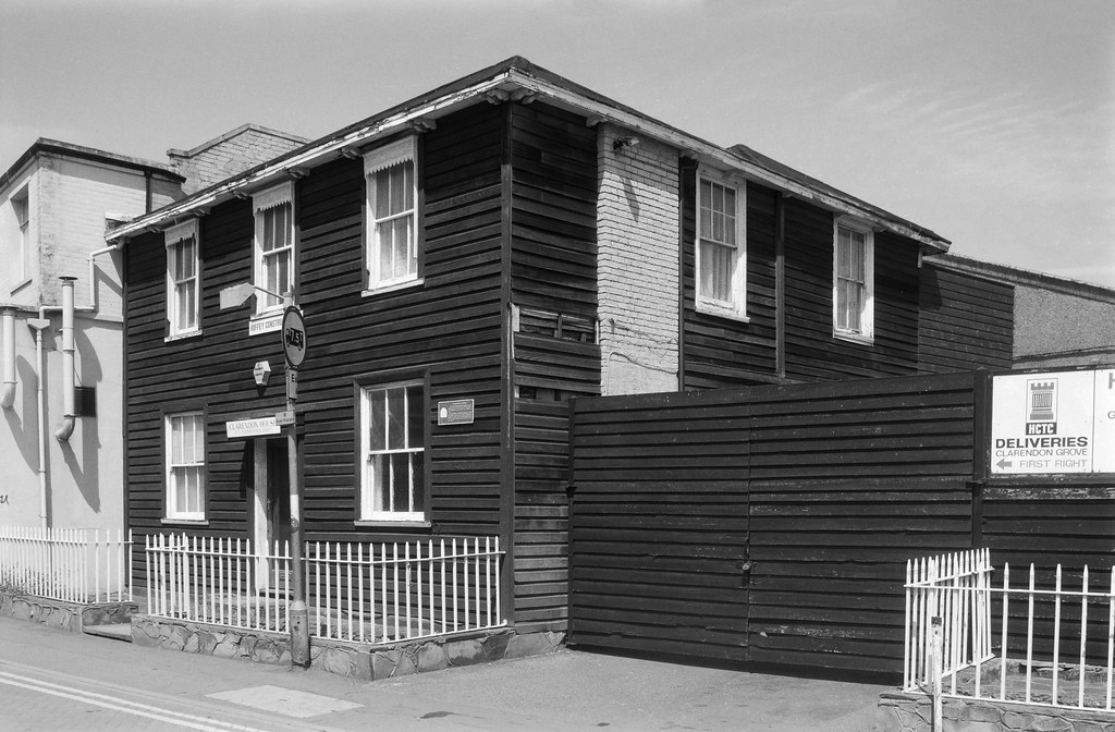 Clarendon House, 3-5, Commonside East, Mitcham, Merton, 1994, 94-7f-32