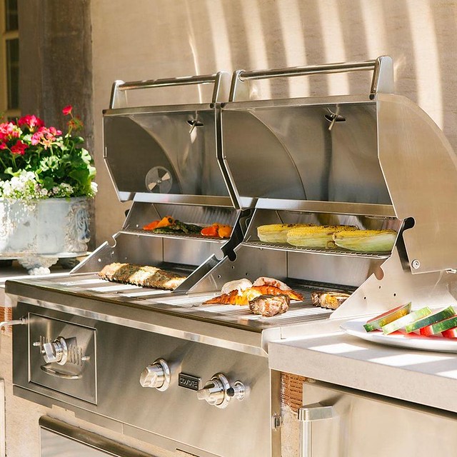 Coyote Gas and Charcoal Dual-Fuel Combo Hybrid Grills for 2024