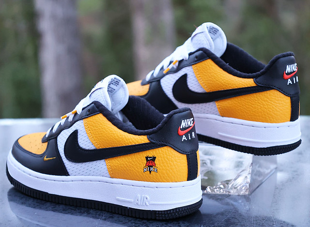 Nike Air Force 1 Low Black Gold Jersey Mesh Size 5Y White DQ7779-700