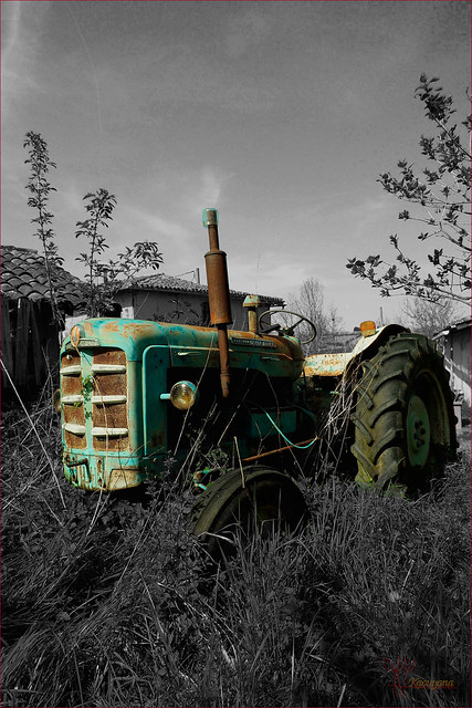 BW tractor in color