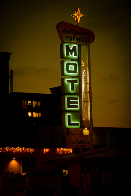 Hollywood Premiere Motel