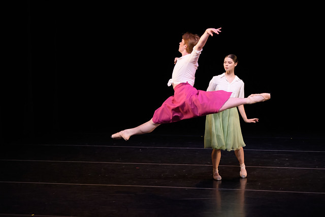 Liam Hutt and Dance student Natalie Taylor performing en pointe.