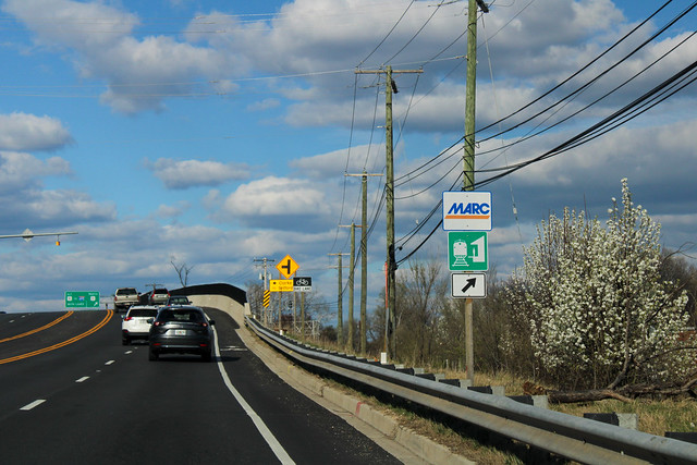 MARC guide sign on US 1 North [Halethorpe, MD]
