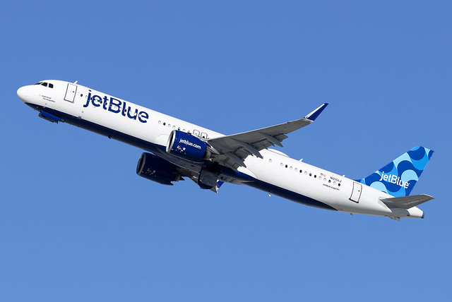 jetBlue Airways Airbus A321neo N2151J at Los Angeles Airport LAX/KLAX
