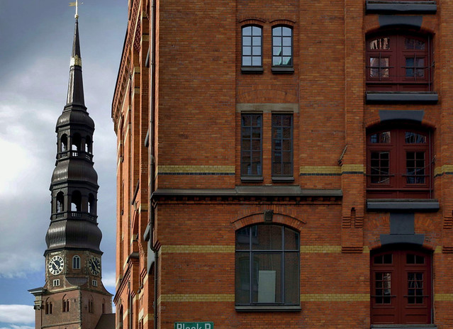 Hamburg | Speicherstadt | Blick auf Block P und St. Katharinen Kirche