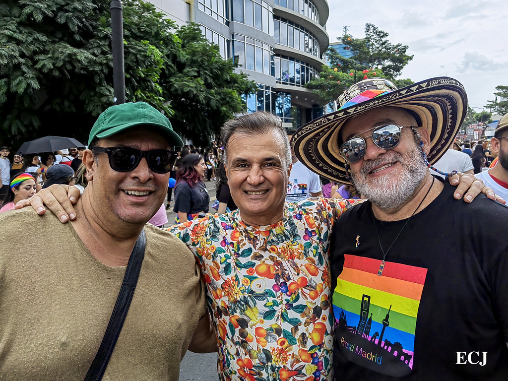 Retrato de Carlos, Juan José y Olman. Marcha de la Diversidad 2023/ Portrait of Carlos, Juan José y Olman. San José, Costa Rica Pride 2023