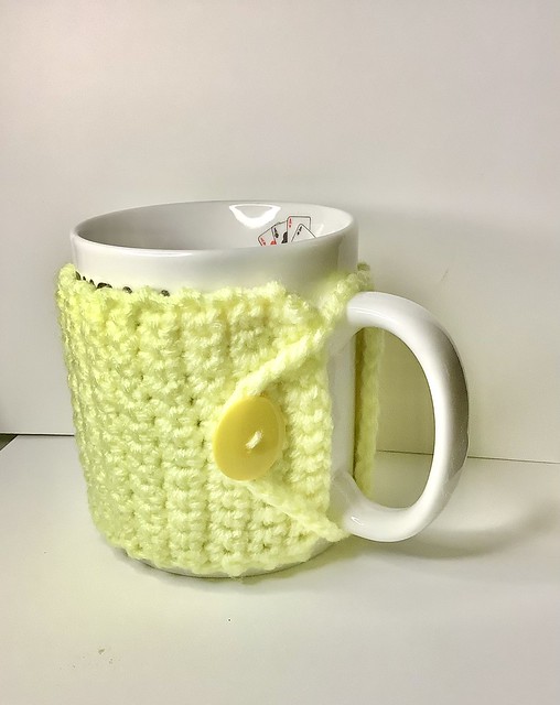 Pale Yellow Mug Cozy