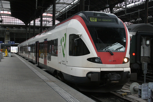 128992 521 011 Basel SBB Station 05.07.2012