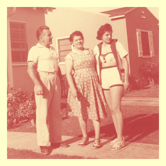 Vintage Snapshot circa 1950 : Family Trio
