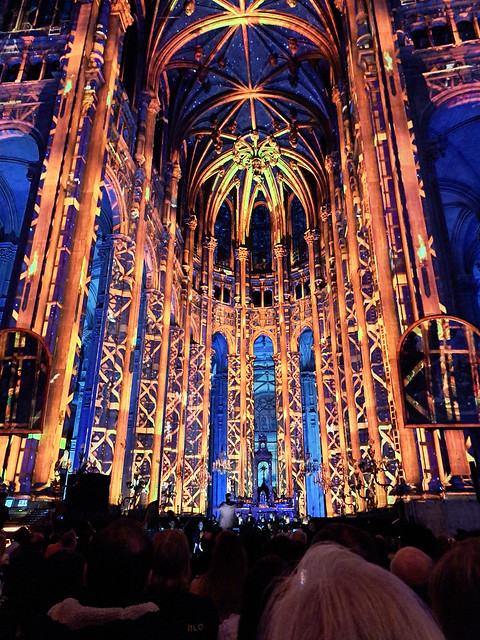 2024.04.12.004 PARIS - Eglise Saint Eustache. Spectacle Luminescence.