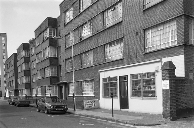 Damien Court, Damien St, Whitechapel, Tower Hamlets, 1994, 94-7aa-26