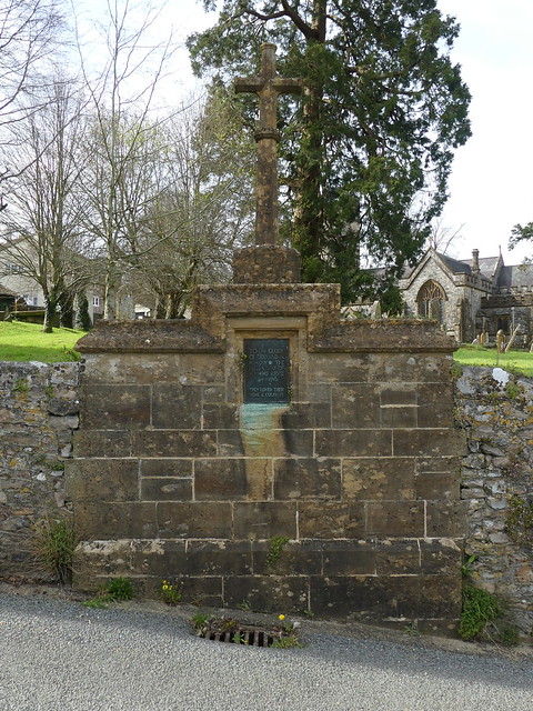 Thorncombe: War Memorial (Dorset)