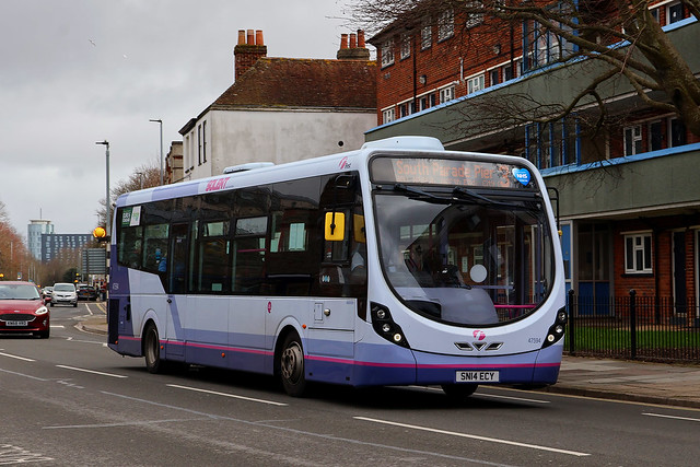 SN14 ECY, Queen Street, Portsmouth, March 18th 2024