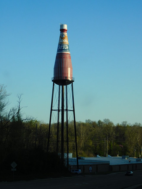 World's Largest Catsup Bottle