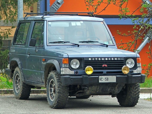Mitsubishi Pajero - 1987