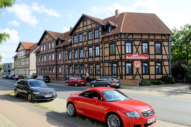 8077 Historische Fachwerkhäuser mit Zwerchgiebel in der Goslarschen  Straße - Fotos von Wolfenbüttel, Kreisstadt des Landkreises Wolfenbüttel  in Niedersachsen.