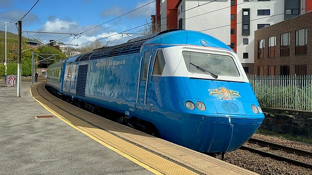 Class 43: Locomotive Services ‘Midland Pullman’ 43047 - Manors Station