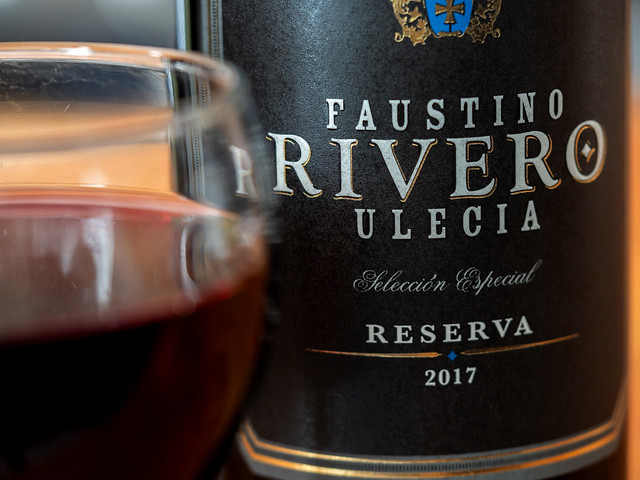 Faustino Rivero Ulecia Rioja - Reserva 2017