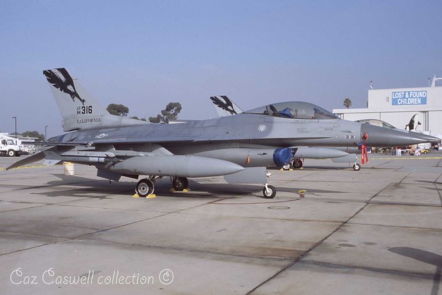 84-1316  F-16C  194FS/144FW