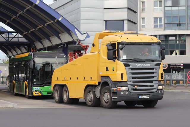 PO377MM Scania R420 Recovery Vehicle - MPK Poznan, Poland recovers PY65106