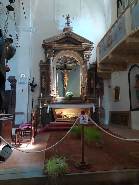 Il crocifisso presente nella Chiesa di San Donato Vescovo a Civita di Bagnoregio