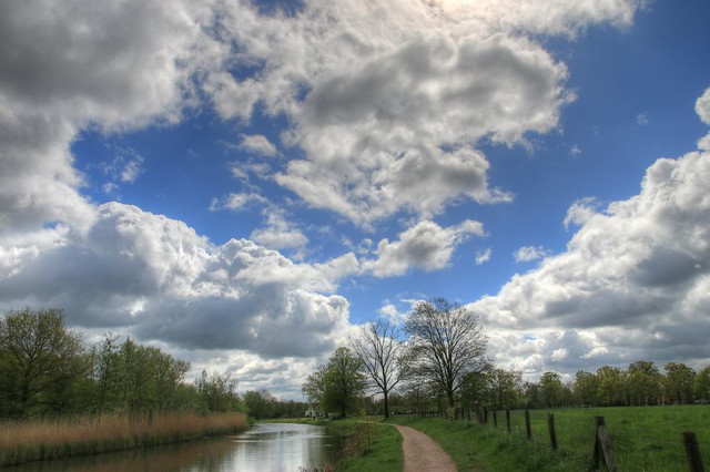 Clouds above Krommerijn River