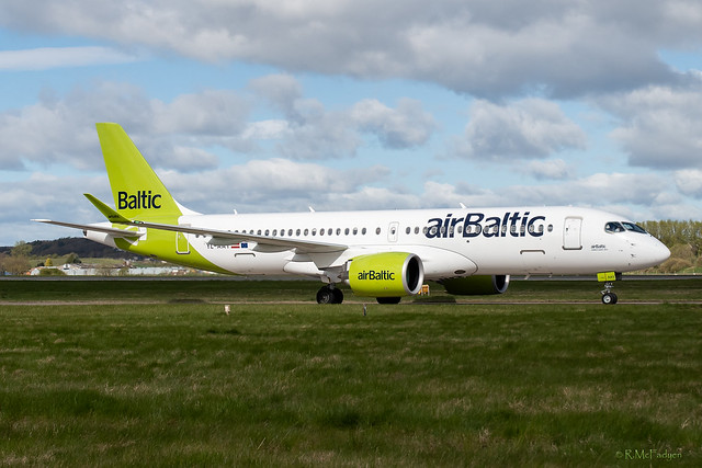 YL-AAY Air Baltic - Airbus A220-371