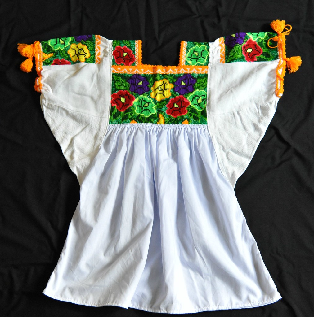 Purepecha Embroidered Blouse Blusa Mexico Michoacan Flowers
