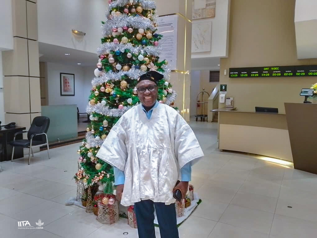 DG Simeon Ehui with Ghana native outfit