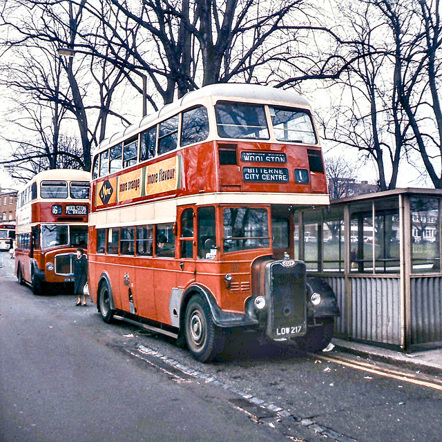 01942 - City of Southampton Transport 71 (LOW 217) - Southampton - 29 Mar 1969