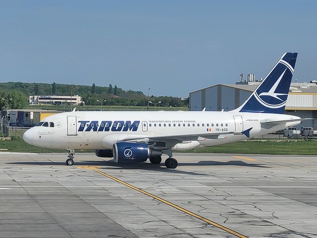 Tarom Aurbus A318, YR-ASD, flight RO391 Bucharest to Heathrow, 13th April 2024