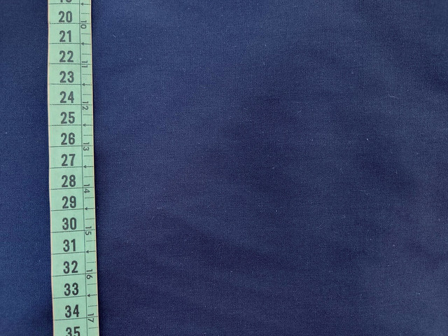 azul marinho liso (100% algodão)