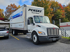 Penske Peterbilt 537 Box Truck