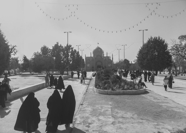 Mujeres entrando a la Mezquita