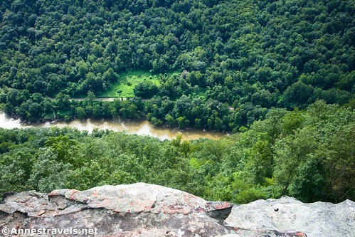 Looking down at the New River from Diamond Point along the Endless Wall Trail, New River Gorge National Park, West Virginia