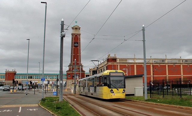 Metrolink Set 3129, leaving Barton Dock Road, Manchester, 12th. April 2024.