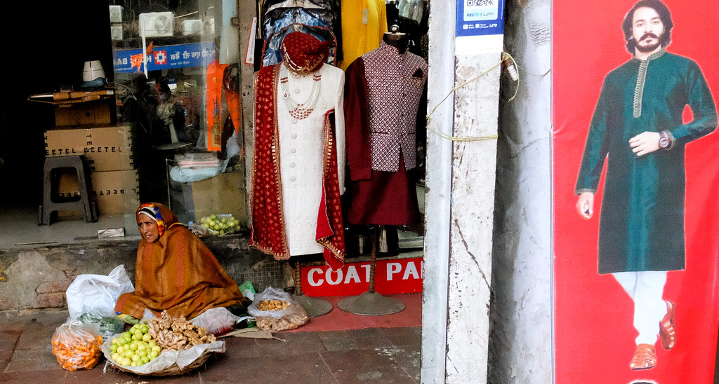 Chandni Chowk street attire