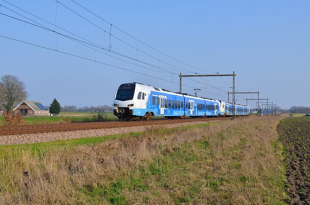 Keolis 7302 en 7407, Zenderen