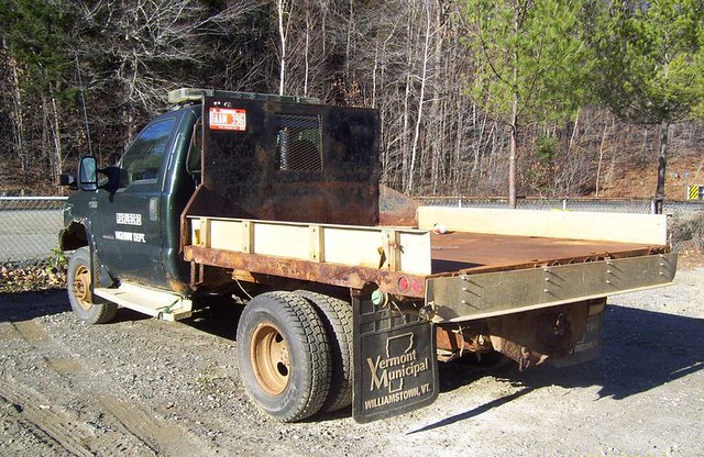 Town of Marlboro, VT 2003 Ford F-350 4x4 stake dump with snow plow_2