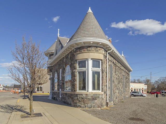 Tolfree, Livingston, and Company Bank — West Branch, Michigan