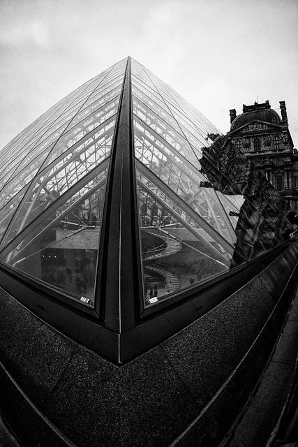 Paris, Louvre, B&W, 25
