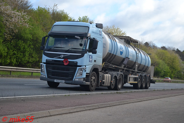 Volvo FM4 'Yara' reg YK69 MVH