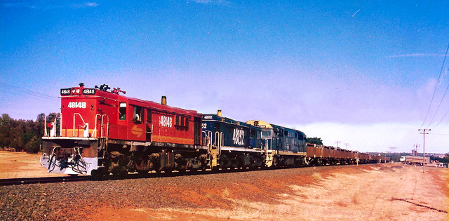48148 + 48162 & 8024 FREIGHTCORP #8436 LOADED COBAR ORE 20th Apr 1995