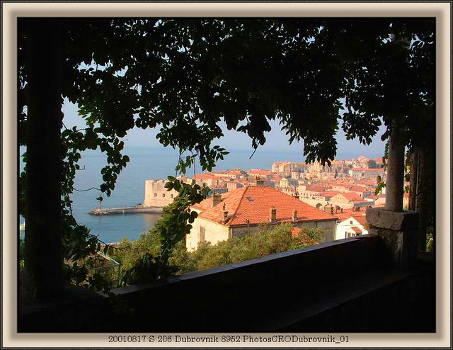 20010817 S 206 Dubrovnik 8952 PhotosCRODubrovnik_01