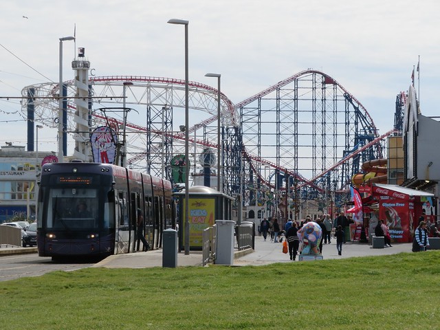 Blackpool Transport 014 and The Big One