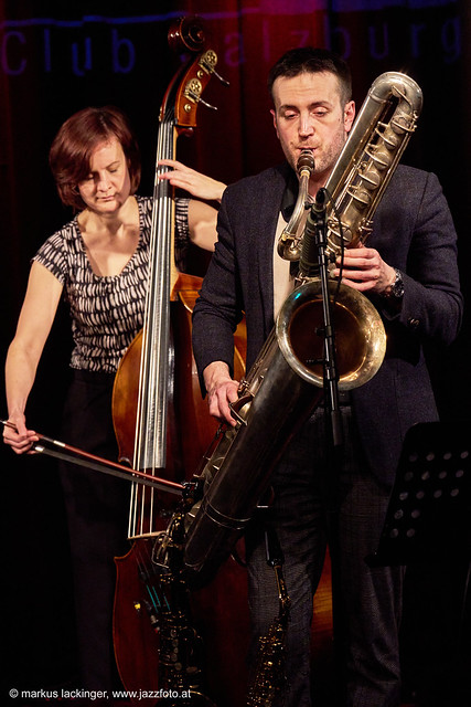 Judith Ferstl: doublebass / Robert Schröck: altsax, bass sax