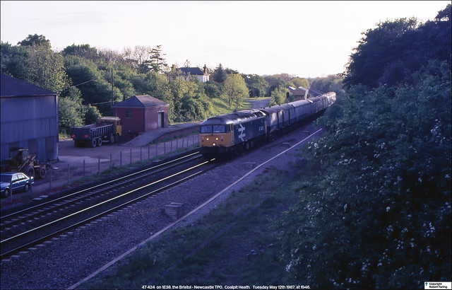 47 424 works 1E38, the Bristol - Newcastle TPO east through Coalpit Heath, May 12th 1987