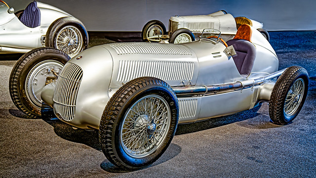 1934 Mercedes-Benz W 25.